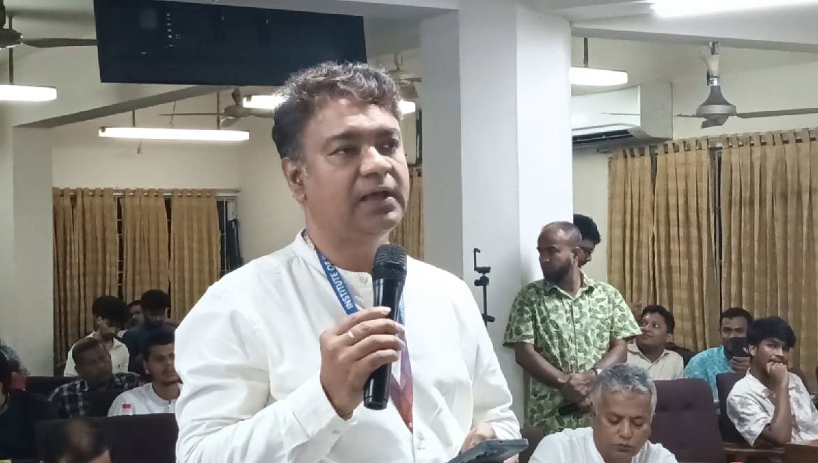 জাবিতে ‘বঙ্গবন্ধু শেখ মুজিবুর রহমান’ হলের নাম পুনর্বহালের দাবি অধ্যাপক শামীম কায়সারের