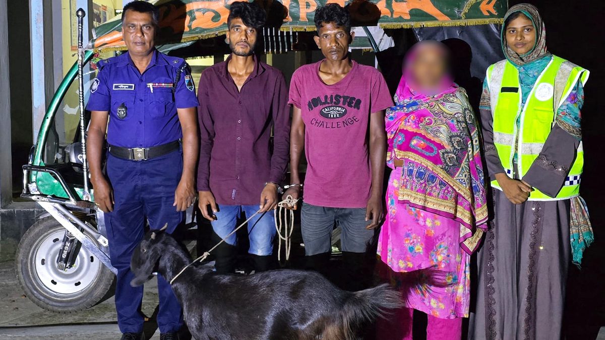 ছাগল চুরি করতে গিয়ে স্বামী-স্ত্রী গ্রেপ্তার