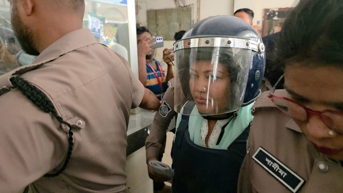 হত্যাচেষ্টা মামলায় কণ্ঠশিল্পী মমতাজ গ্রেপ্তার