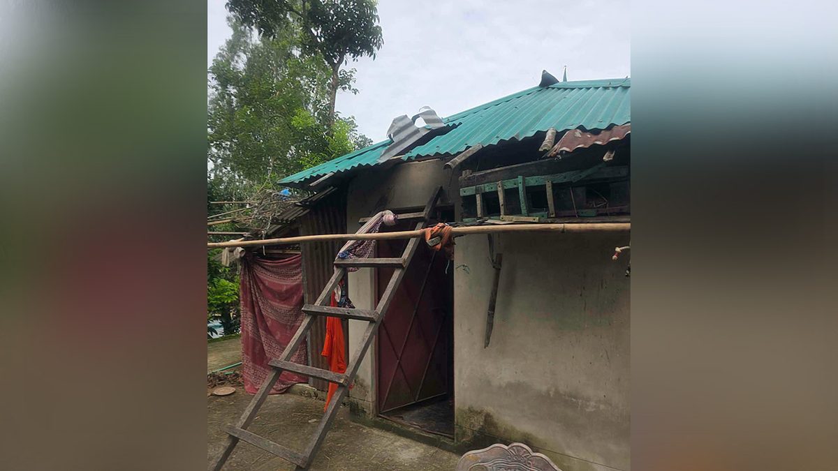 টিনের চাল কেটে ঘরে ঢুকে প্রবাসীর স্ত্রীকে শ্বাসরোধে হত্যা