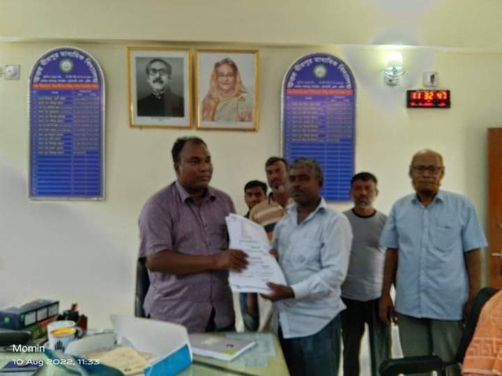 কুষ্টিয়ায় স্কুল ম্যানেজিং কমিটি নির্বাচনে ৫ প্রার্থীর মনোনয়ন সংগ্রহ !