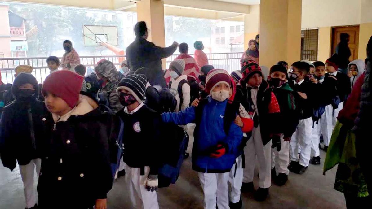 তাপমাত্রা ১০ ডিগ্রির নিচে নামলে বন্ধ প্রাথমিক বিদ্যালয়ও