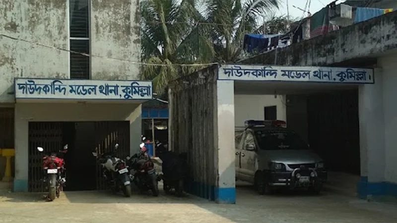 টাকা না পেয়ে তরুণ-তরুণীকে বিবস্ত্র, ভিডিও ভাইরাল