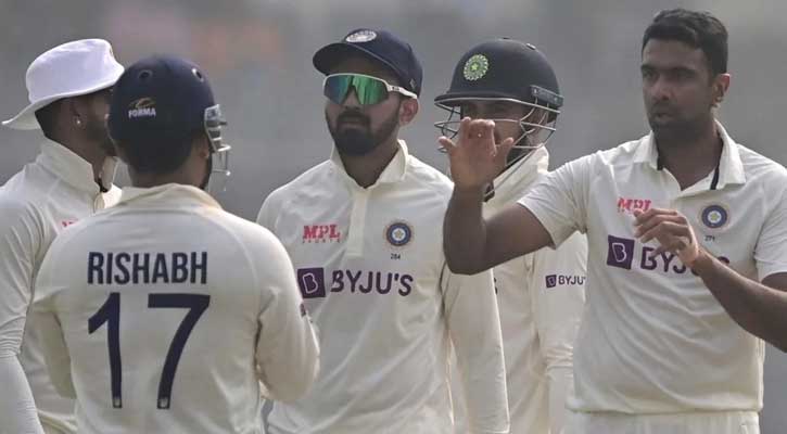 ঢাকা টেস্ট: প্রথম সেশনেই ৪ উইকেট নেই টাইগারদের