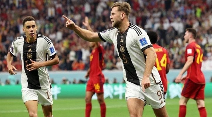 শেষ ষোলোতে যাওয়ার আশা বাঁচিয়ে রাখল জার্মানি