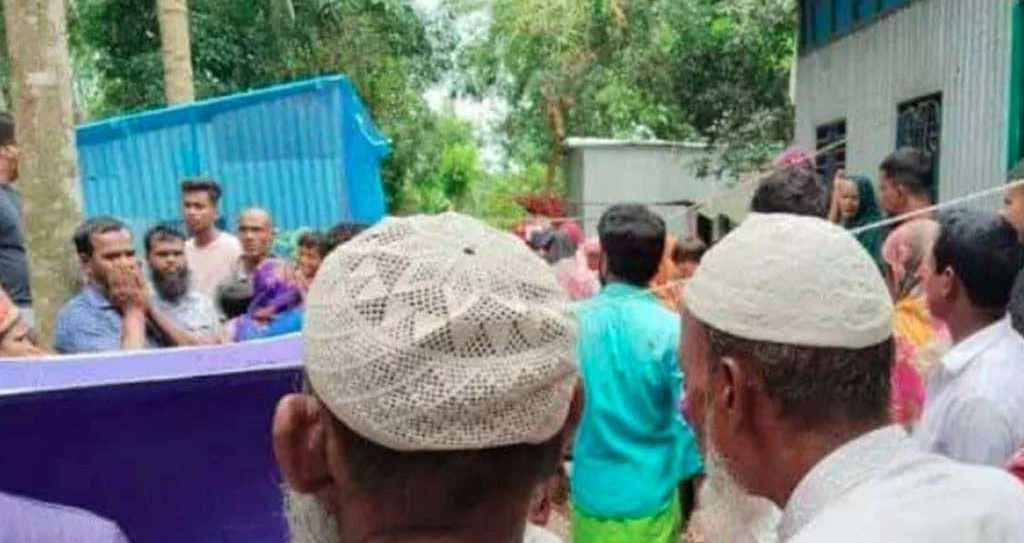 মোটরসাইকেল কেনার টাকা না পেয়ে বাবাকে পিটিয়ে হত্যা