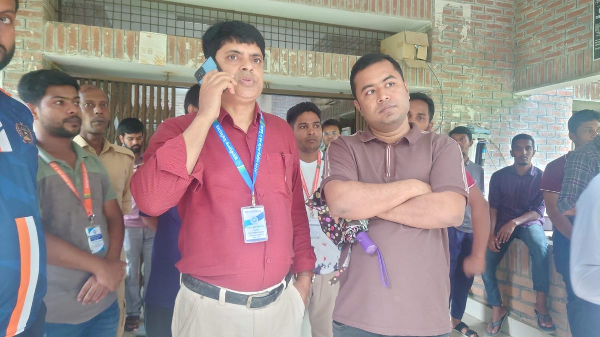 জাবির রবীন্দ্রনাথ হল থেকে ছাত্রদলের কেন্দ্রীয় নেতা আটক
