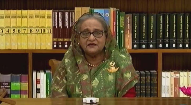 জাতির উদ্দেশে ভাষণ দিচ্ছেন প্রধানমন্ত্রী