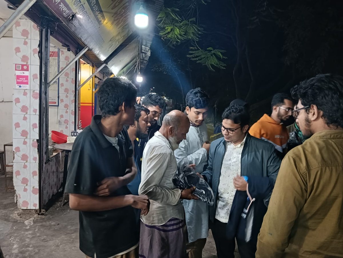জাবিতে ছাত্রশিবিরের মাসব্যাপী শীতবস্ত্র বিতরণ কর্মসূচি