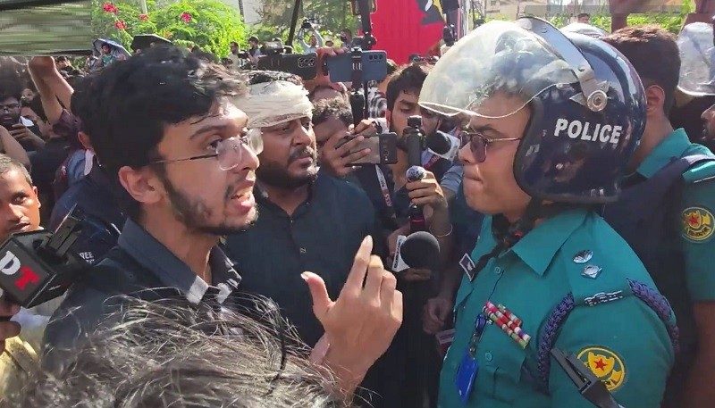 আমি আবরার ফাহাদের ভাই, আমাকেও পিটিয়েছে: আবরার ফাইয়াজ