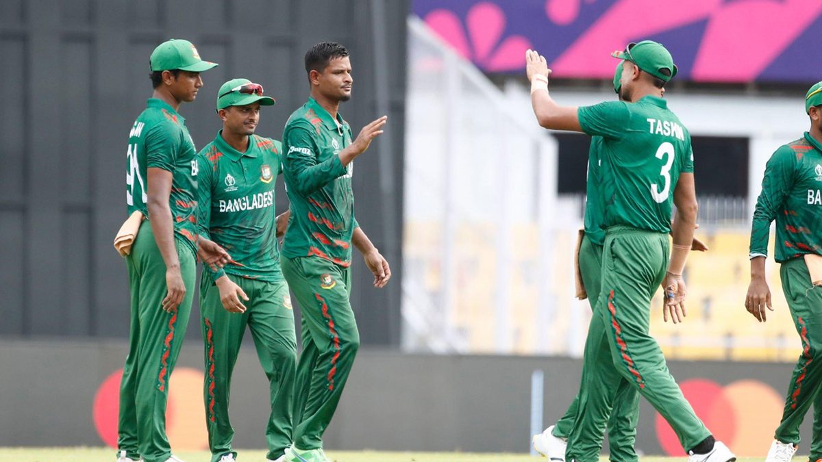 বাংলাদেশের বিপক্ষে চ্যালেঞ্জিং সংগ্রহ লঙ্কানদের