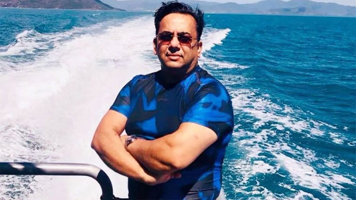 সময় চেয়ে দুদকে বেনজীরের স্ত্রী-মেয়ের চিঠি