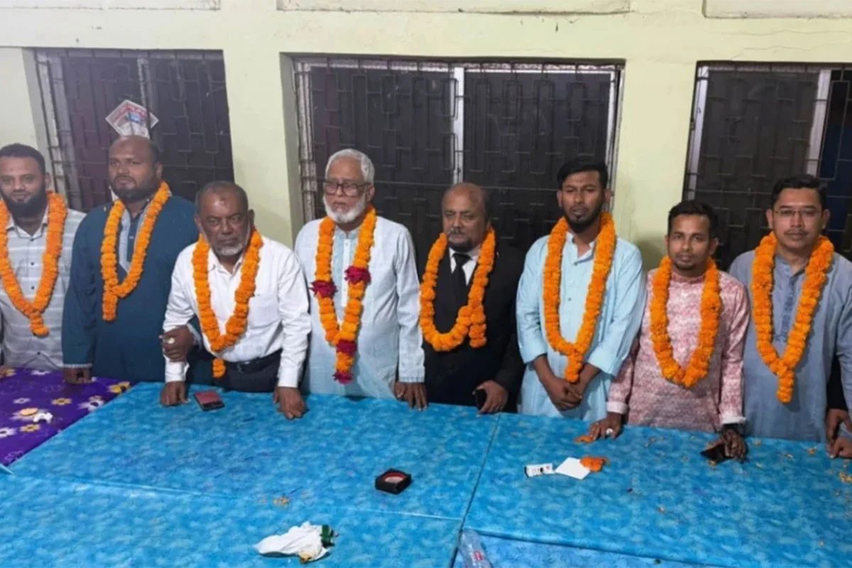লক্ষ্মীপুর আইনজীবী সমিতির নির্বাচনে আওয়ামীপন্থীদের চমক, বিএনপি ৬