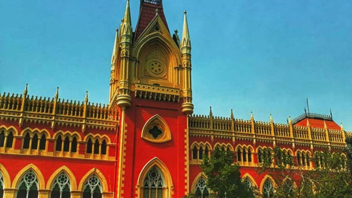কিশোরীদের যৌন উত্তেজনা রাখতে হবে নিয়ন্ত্রণে