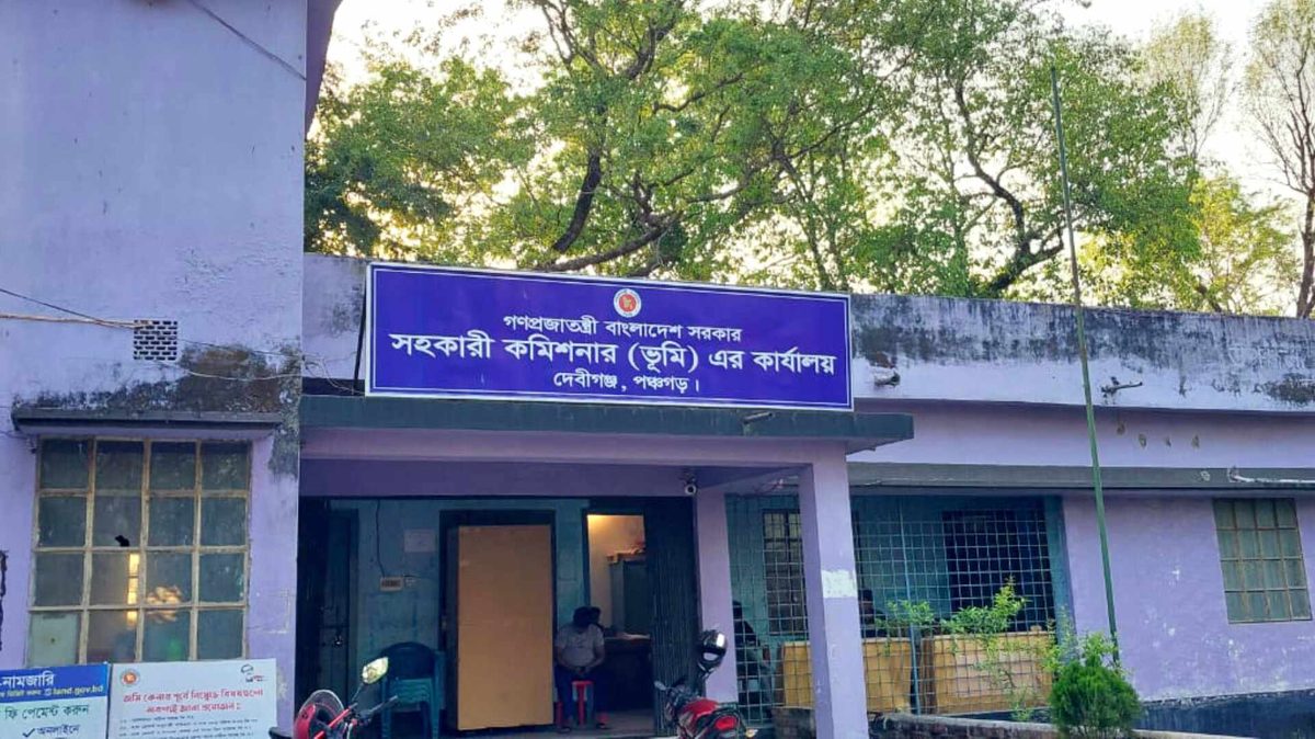 নাজিরের বিরুদ্ধে অভিযোগের তদন্তে গড়িমসি