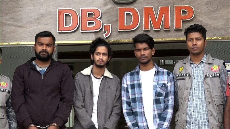দুই সহযোগীসহ অভিনেতা ও ইউটিউবার প্রত্যয় হিরণ আটক