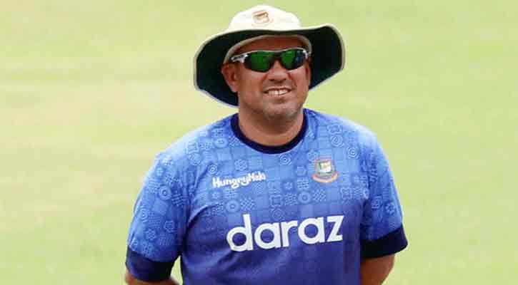 অবশেষে পদত্যাগ করলেন ডমিঙ্গো