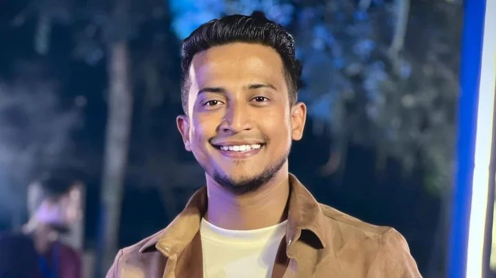 মধ্যরাতে ছিনতাইকারীর মুখোমুখি তাসরিফ, অতঃপর...