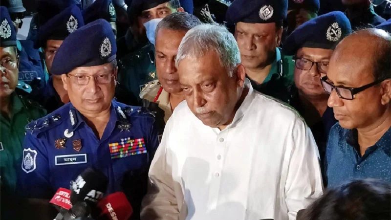 পুলিশ সদস্যকে নির্মমভাবে হত্যা করেছে ছাত্রদল নেতা, ফুটেজ আছে: স্বরাষ্ট্রমন্ত্রী
