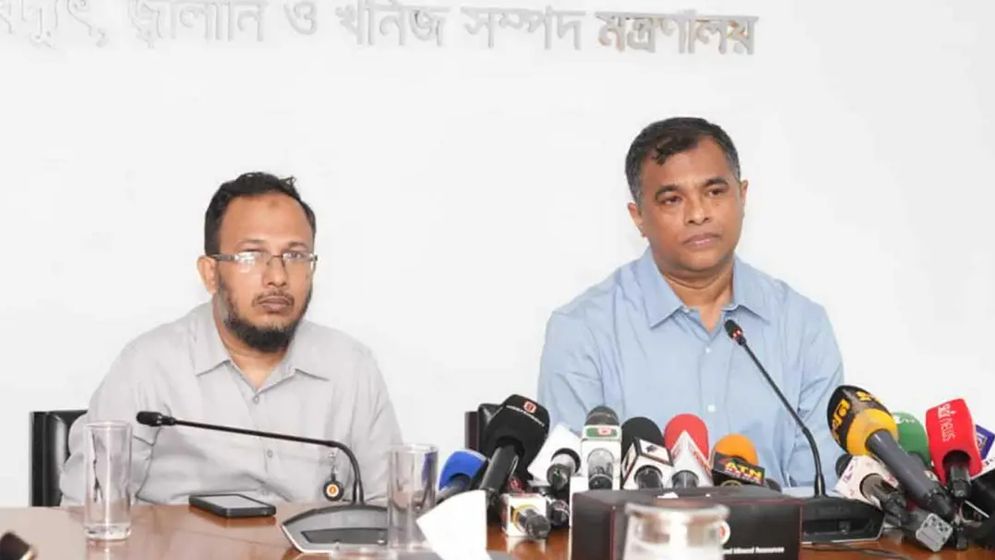 দেশে জ্বালানি তেলের কোনো সংকট নেই :জ্বালানি বিভাগের মুখপাত্র