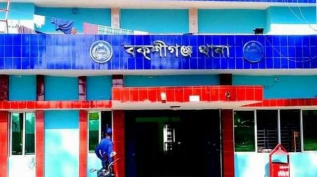 সন্তানকে দুধ খাওয়াতে গিয়ে প্রাণ গেল স্কুল শিক্ষিকার