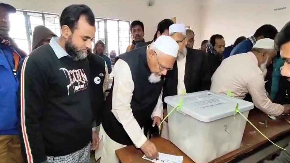 ফরিদুল হক খানকে ইসির শোকজ
