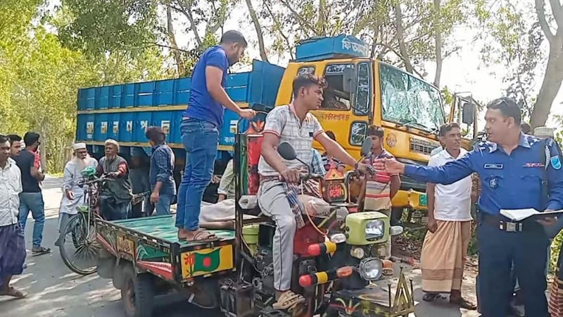 গোপালগঞ্জে ট্রাক-নসিমনের সংঘর্ষ, নসিমনচালক নিহত