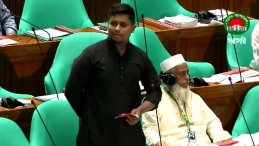 টেবিল চাপড়ে বেগম জিয়াকে অপমান করেছেন : সংসদে হাসনাত