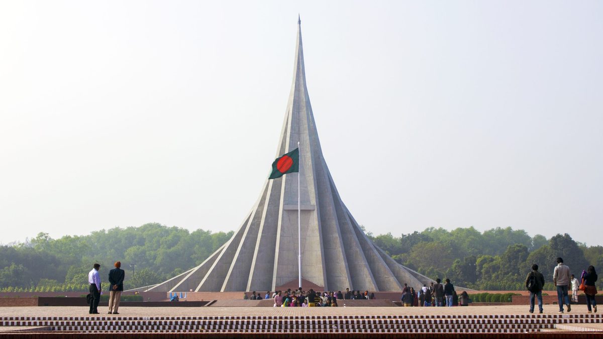 আজ মহান স্বাধীনতা দিবস