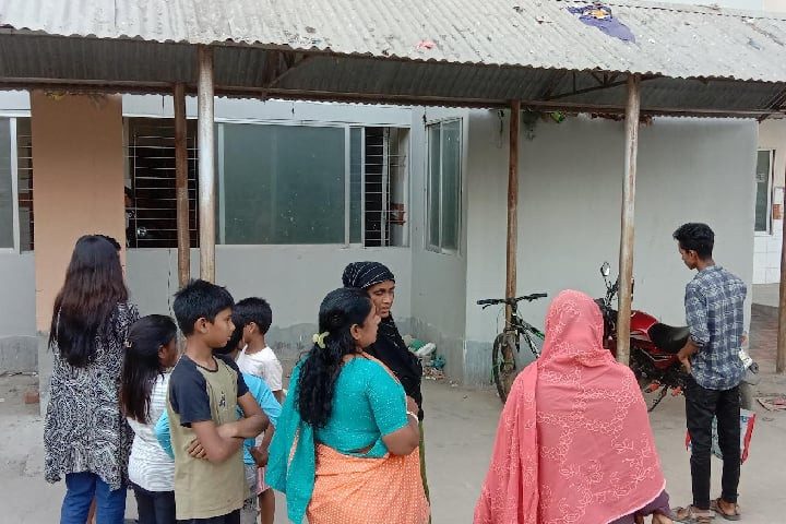 ময়লার স্তূপে মিলল নবজাতকের মরদেহ