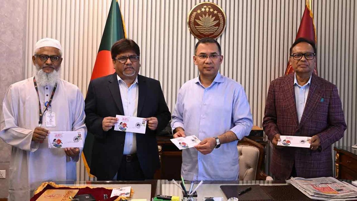 মহান স্বাধীনতা দিবস উপলক্ষে স্মারক ডাকটিকিট উন্মোচন করলেন  প্রধানমন্ত্রী
