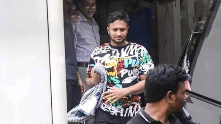 মিরপুরে সাকিবকে দেখেই সমর্থকদের ‘ভুয়া’ ‘ভুয়া’ চিৎকার