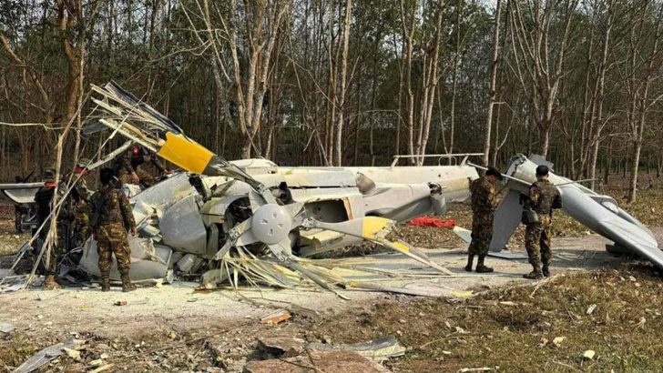 থাইল্যান্ড সীমান্তে মিয়ানমার সেনাবাহিনীর হেলিকপ্টার ভূপাতিত, নিহত ৫