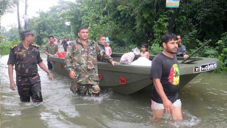 বন্যার্তদের সহযোগিতায় এক দিনের বেতন দিল সেনাবাহিনী
