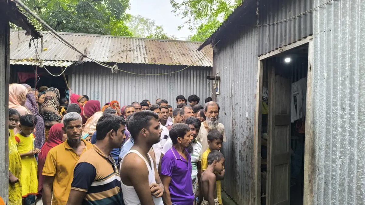 ঋণের টাকা পরিশোধ করতে না পেরে প্রাণ দিলো বৃদ্ধ