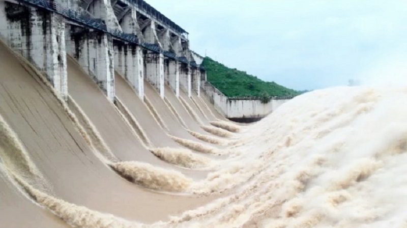 ফারাক্কার গেট খুলে দিল ভারত,বন্যার শঙ্কায় কুষ্টিয়াসহ ৭ জেলা