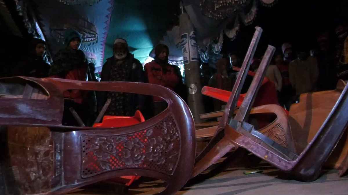 ঝিনাইদহে স্বতন্ত্র প্রার্থীর অফিসে হামলা ও ভাঙচুর, আহত ১