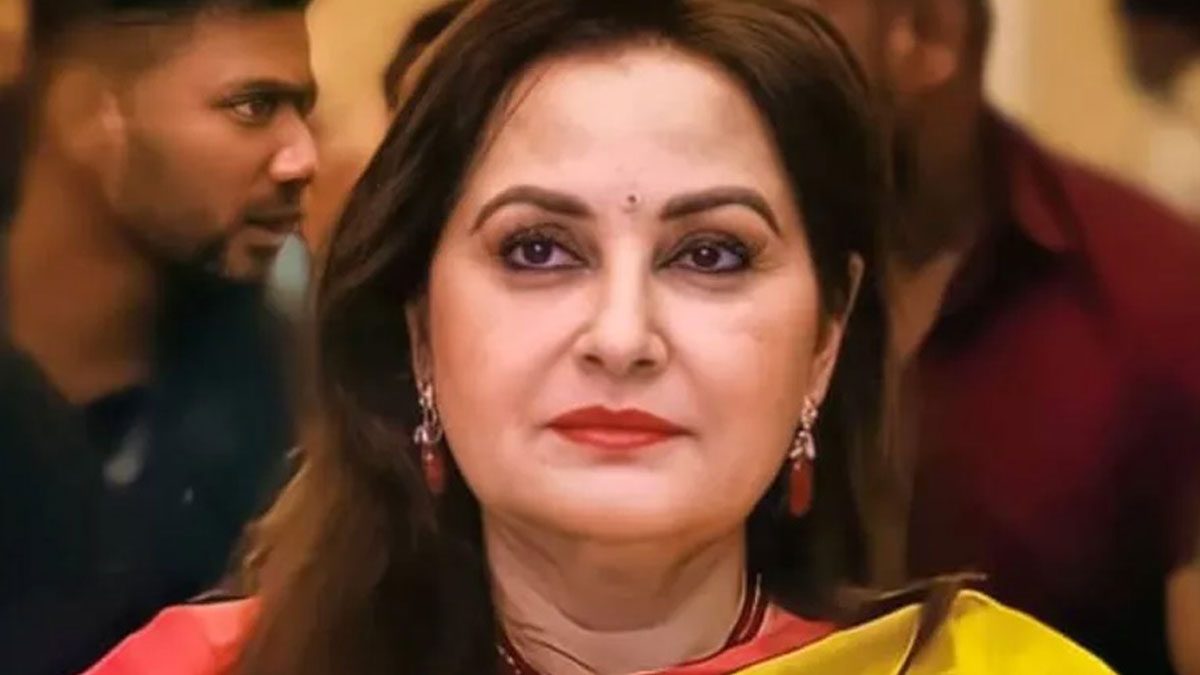 অভিনেত্রী জয়া প্রদার ৬ মাসের জেল