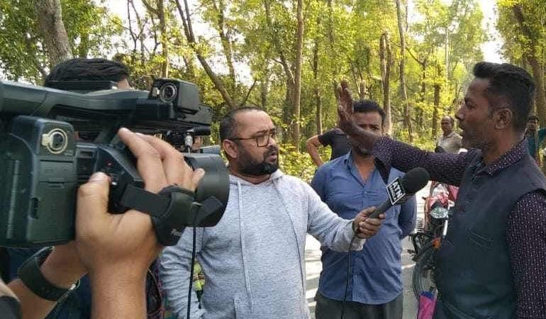 কুমারখালীতে সংবাদ সংগ্রহ করতে গিয়ে এটিএন বাংলার সাংবাদিক লাঞ্ছিত