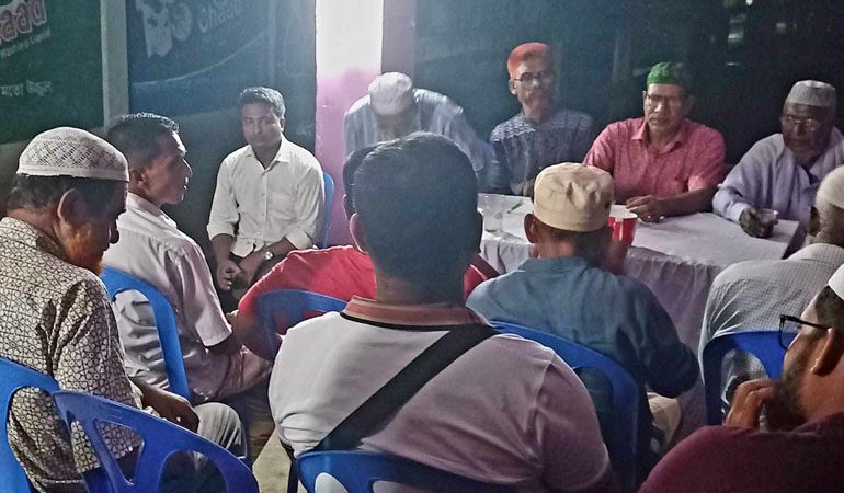 কুষ্টিয়ায় থানাপাড়া ঈদগাহ‌'র জরুরী সভা অনুষ্ঠিত