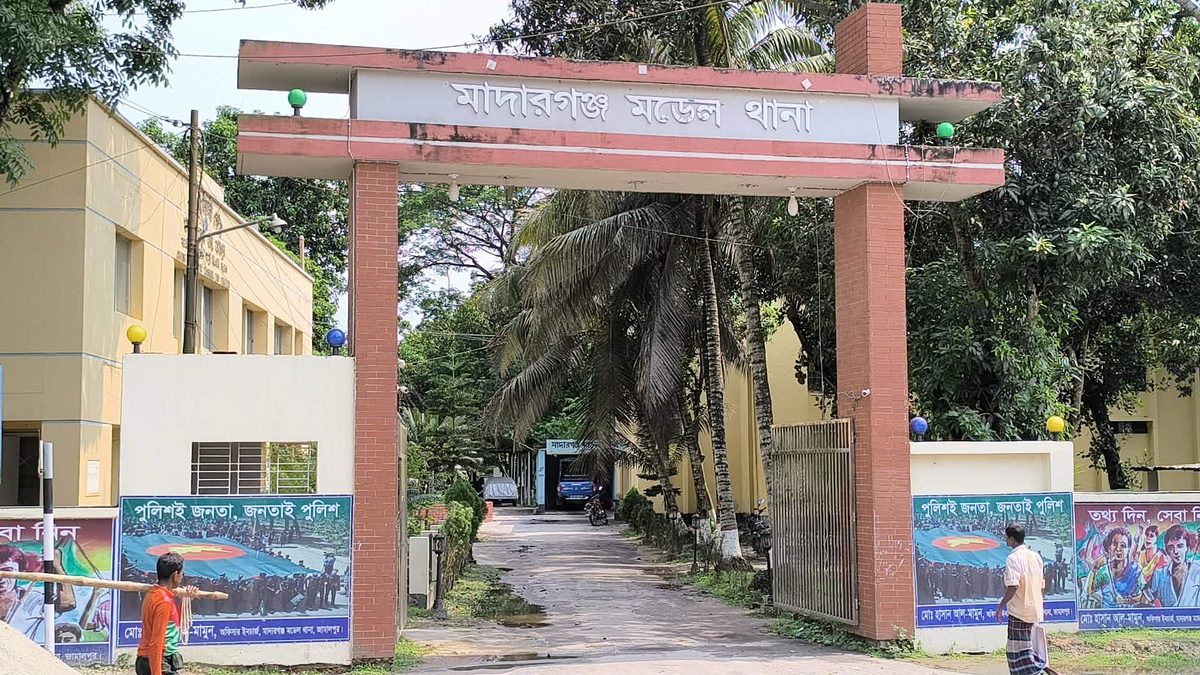 স্বামীর সঙ্গে অভিমান করে নববধূর আত্মহত্যা