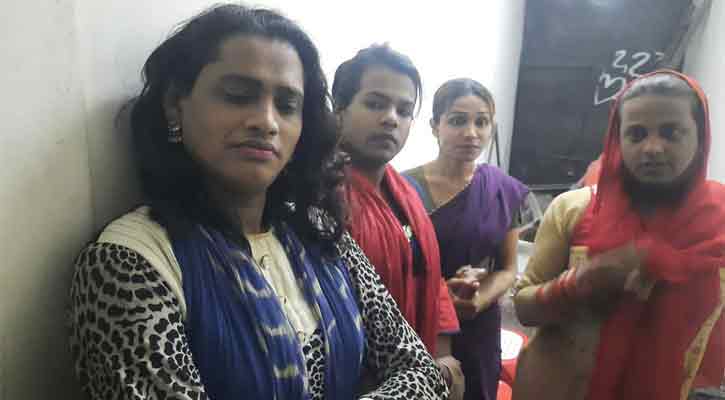বিয়েবাড়িতে হিজড়াদের চাঁদা দাবি, গ্রেপ্তার ৪