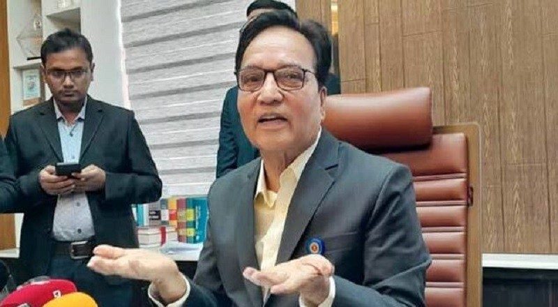 ঘুষ চাইলে দরজা বন্ধ করে যা দেওয়ার দিয়ে দেন: জনপ্রশাসন সচিব