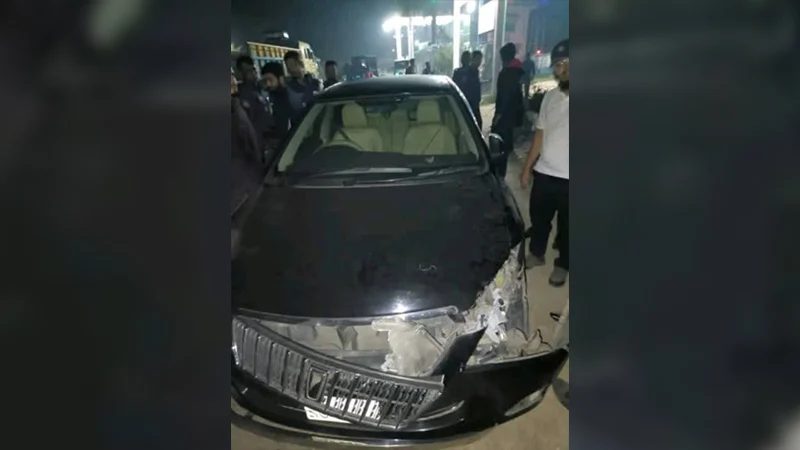 দুর্ঘটনার শিকার হাসনাত-সারজিস, দুই সন্দেহভাজন আটক