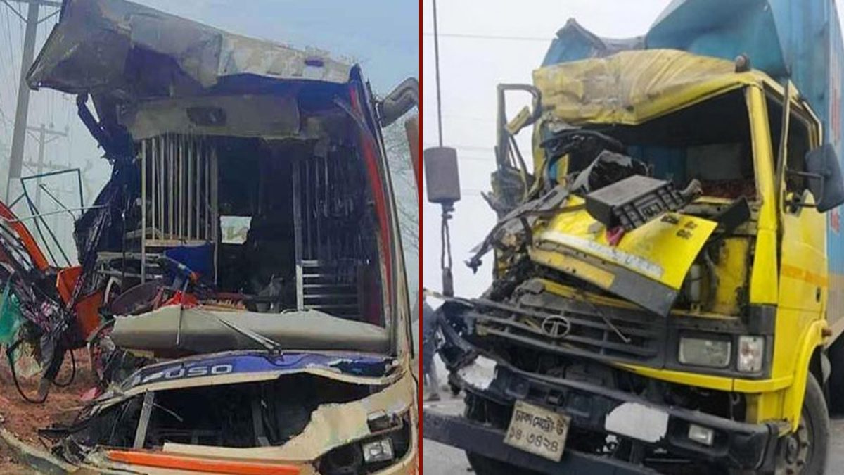 নরসিংদী-টঙ্গী মহাসড়কে বাস-কাভার্ডভ্যানের মুখোমুখী সংঘর্ষে নিহত ২