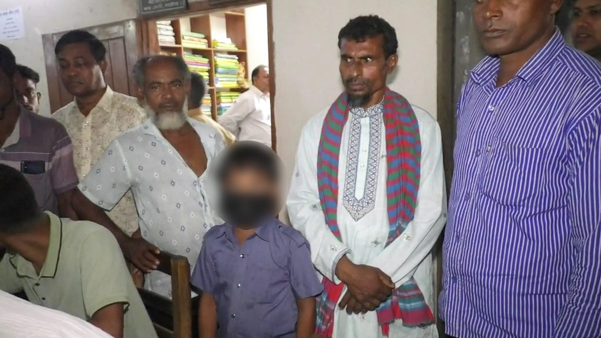 সাত বছরের শিশুর নামে মামলা করা বাদীর বিরুদ্ধে মামলার নির্দেশ