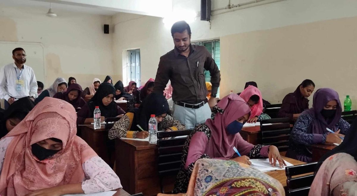 দৌলতপুরে কারিগরি ও বিএম বিভাগে নকলের প্রবণতা, চার পরিদর্শককে অব্যাহতি
