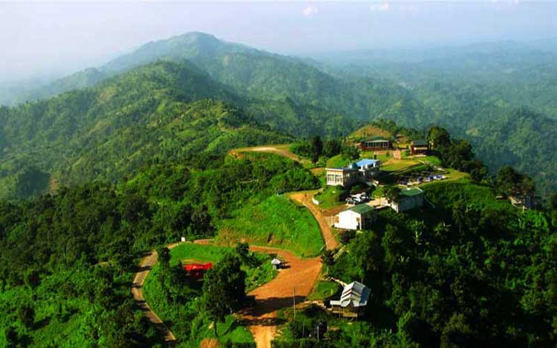 পাহাড় থেকে ৩ যুবকের রক্তাক্ত মরদেহ উদ্ধার