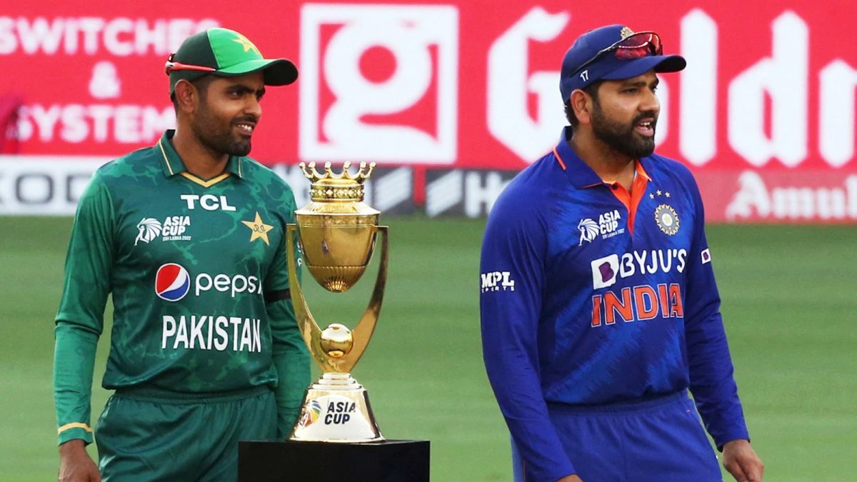 পাকিস্তানের বিপক্ষে টস জিতে ব্যাটিংয়ে ভারত