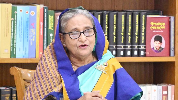 সবার সঙ্গে ঈদের আনন্দ ভাগাভাগি করুন : প্রধানমন্ত্রী